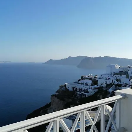 Blue Mirage Apartment Oia (Santorini)